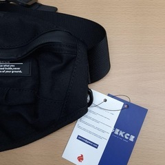 新品　ボディバッグの画像