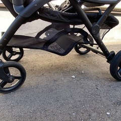 商談中 双子ベビーカー