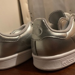 値下げしました‼️ADIDAS(アディダス) W STAN SMITH J (Disney)アディダス オリジナルス × ディズニー ミッキー スタンスミスの画像