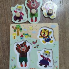 絵本と型はめパズル（幼児、赤ちゃん用）の画像