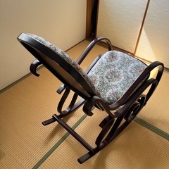 ロッキングチェアの画像