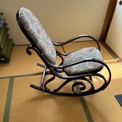 ロッキングチェアの画像