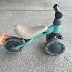 小さめ三輪車の画像