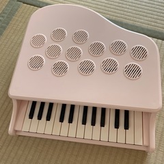 カワイ　　ミニピアノ