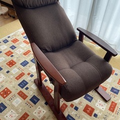背もたれ調節機能付き椅子