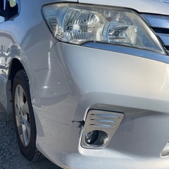 日産セレナ SHYBRIDの画像
