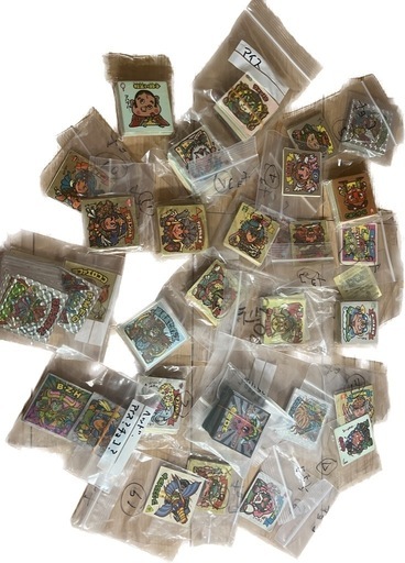 旧、新しいビックリマンチョコ