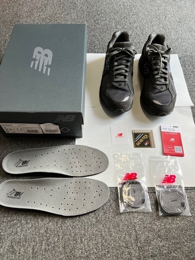 ニューバランススニーカー
