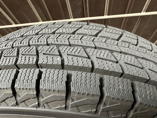 ハイエース195/65R15 スタッドレスタイヤ 4本セット 純正ホイール 付