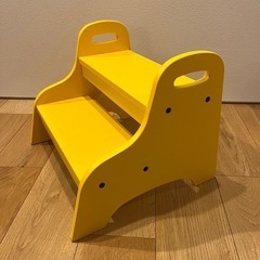IKEA TROGEN トローゲン 子ども用ステップスツール　イエロー