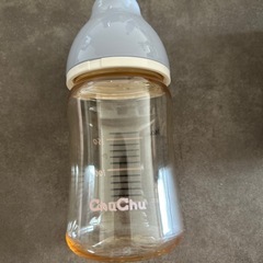 chuchu 哺乳瓶　プラスチック？