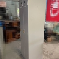 鍵付き2人用ロッカー　中古品　業務用ロッカーの画像