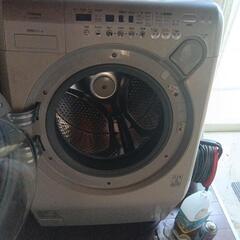 ドラム式洗濯機の画像