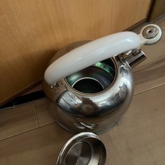やかんの画像