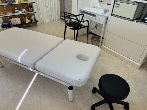 エステベッド　昇降ベッド