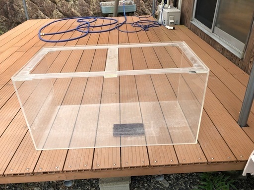 90センチアクリル水槽