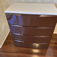 ⭕️お買い得⭕️チェ スト ワイド 4段 /ブラウン の画像