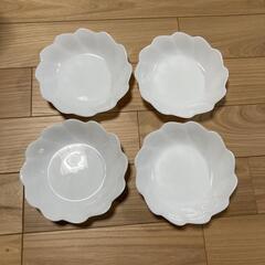 ヤマザキ春のパンまつり　食器３種13枚セットの画像