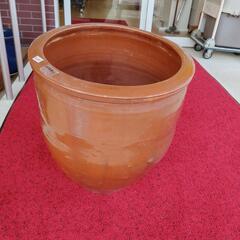 大甕◆壷◆カメ☆水漏れ有◆傘立て・メダカ・水草用に(^^♪【浜村鹿野温泉ICから3分 買取本舗 宮本リサイクル 営業時間9～19時 定休日水曜のみ←連絡できませんm(_ _)m】の画像