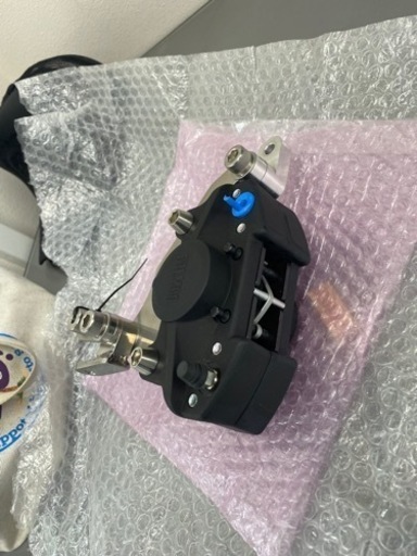 ブレンボラグビーキャリパー新品未使用品