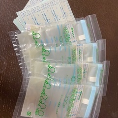 搾乳機ーAUTOMATIC BREAST PUMP 「おまけ付き　母乳バッグ」　の画像