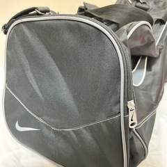 【美品です♪】NIKE ナイキ　大容量　黒　旅行バッグ　ボストンバック　の画像
