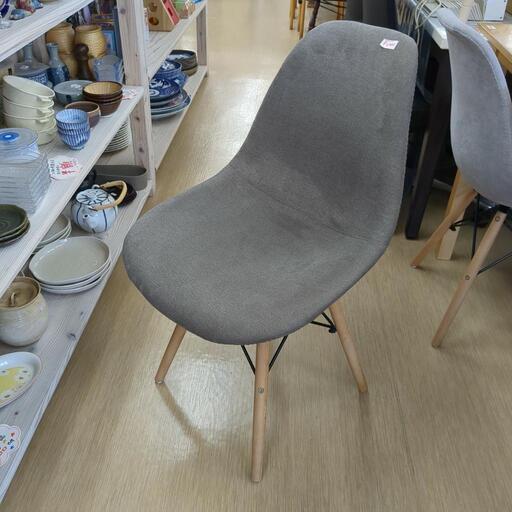 チェア☆ダークグレーカラー、細かい傷ございます。。オシャレ家具、【浜村鹿野温泉ICから3分 買取本舗 宮本リサイクル 営業時間9～19時 定休日水曜のみ←連絡できませんm(_ _)m】