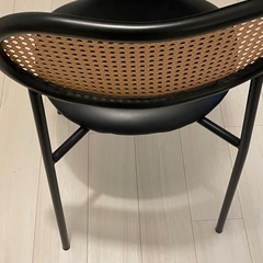 ラタンチェアの画像