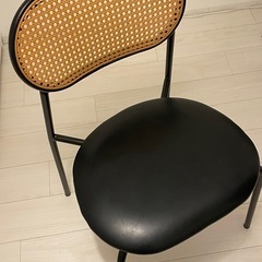 ラタンチェアの画像