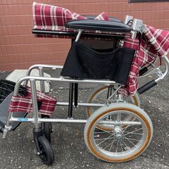 美品 ニッシン 介助式 車いす 後方ブレーキ 折りたたみ 赤 チェック 座面サイズ 幅40cm 車椅子 車イス nissin 日進医療器の画像