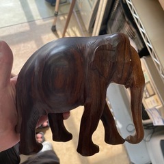 象の置物の画像