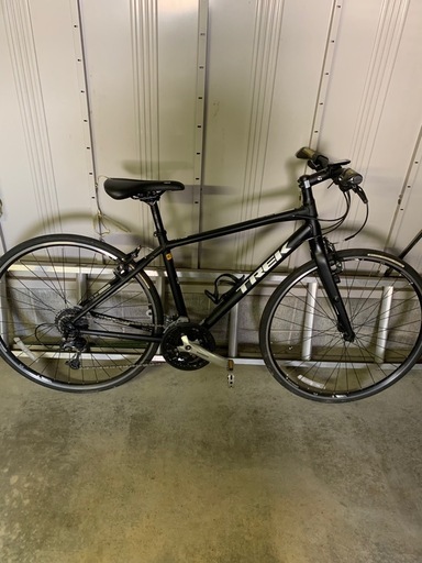 トレック　7.4fx クロスバイク　ロードバイク　自転車