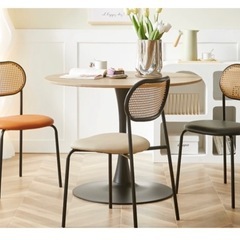 ラタンチェアの画像