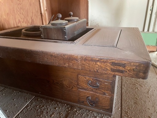 【取引中】骨董　長火鉢（ｼﾞｬﾝｸ）