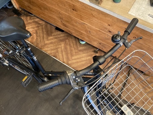 【前後タイヤ・チューブ新品！】 LEDオートライト　6段変速　27インチ自転車　マットブラック Amazon | 27.5型 6段変速・LEDオートライト付 シティサイクル マット