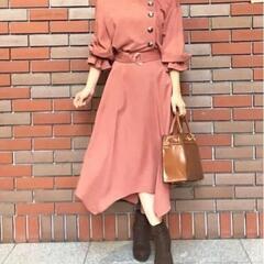 【トランテアンソンドゥモード】　セットアップ（ベージュ）の画像