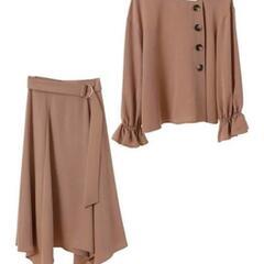 【トランテアンソンドゥモード】　セットアップ（ベージュ）の画像