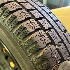 スタッドレスタイヤ4本セット175/65R15の画像