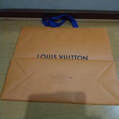 LOUIS VUITTON
ルイヴィトン
紙袋の画像