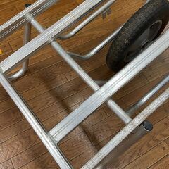 【中古】【動作OK】【店頭引取限定】アルミコンテナカー　4,730円（税込）の画像