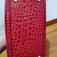 【値下げ！】牛革クロコダイル風エナメルバックの画像