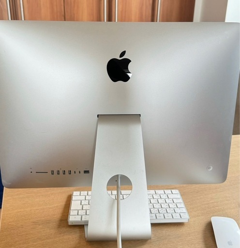 iMac 21.5-inch 2017 画面ヒビあり