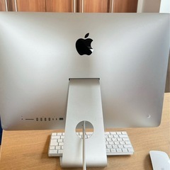 iMac 21.5-inch 2017 画面ヒビありの画像