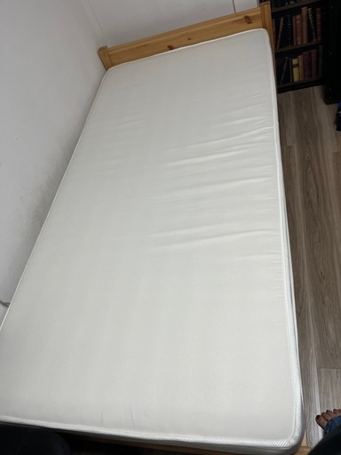 シングルベッド　マットレス付き