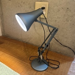 デスクライト