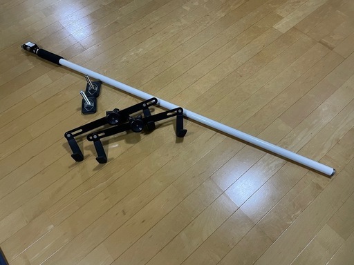 自転車　壁掛けラック　突っ張り