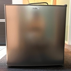 新品未使用　 小型冷凍庫　