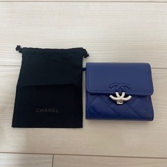 シャネル　三つ折り財布