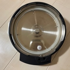 アイリスオーヤマ　電気圧力鍋　4Lの画像