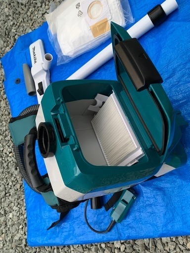 マキタ充電式背負クリーナー